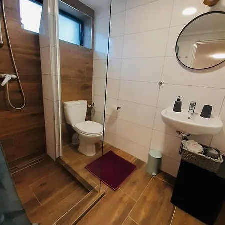 Astoria ليدنيس