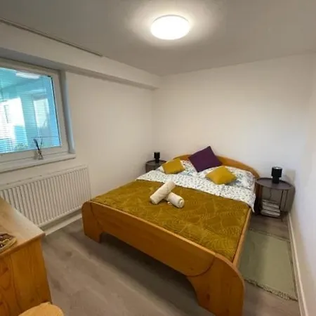 公寓 Astoria 雷德尼斯